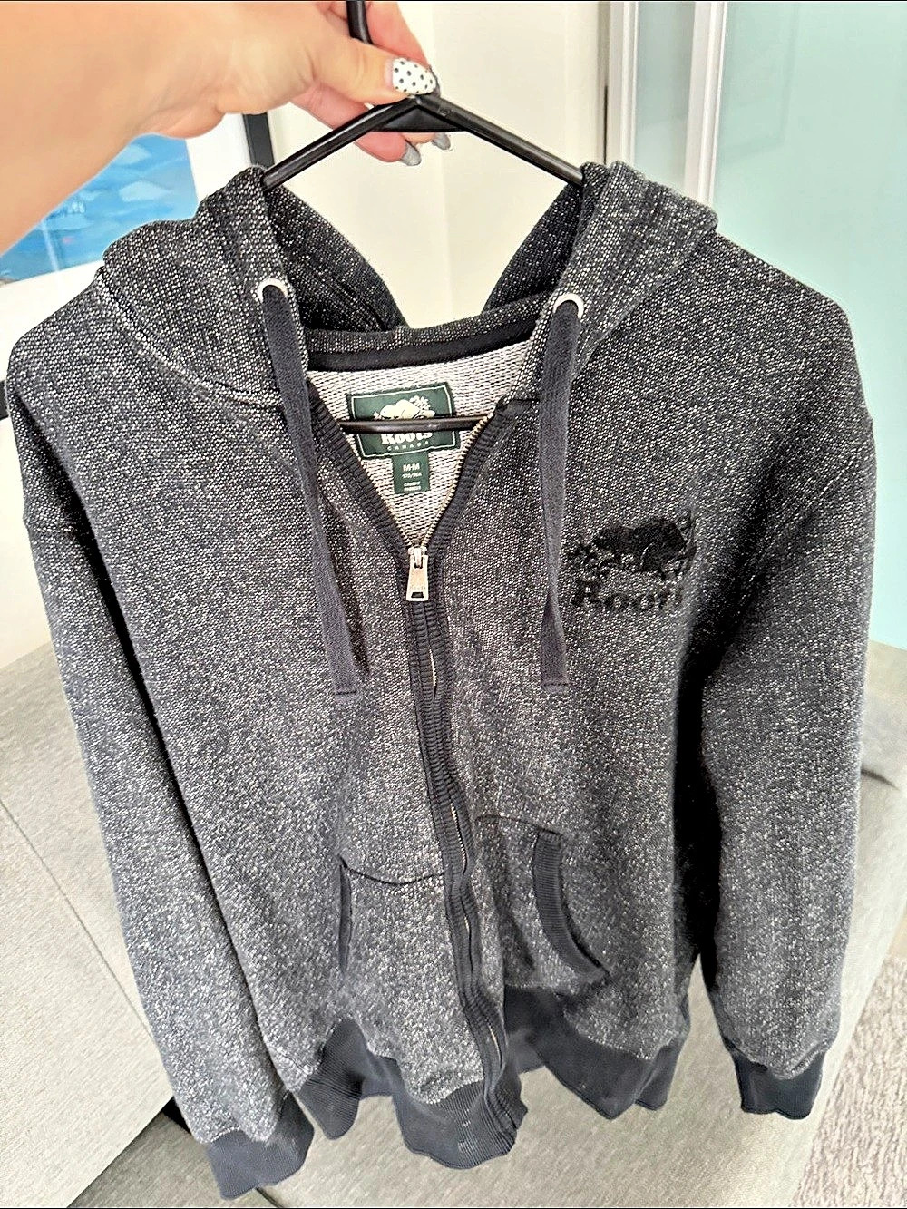 Roots Original Full Zip Hoodie Black & Gray Size Medium Men’s on tag